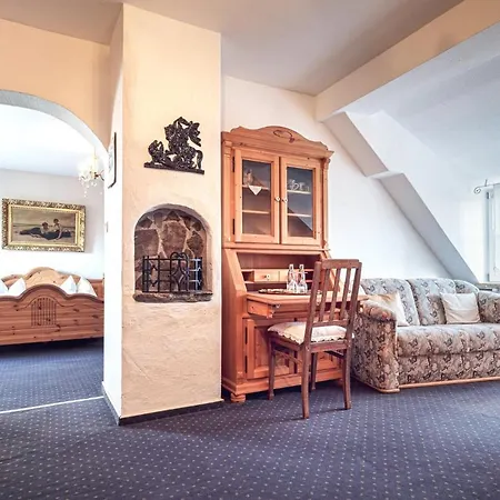 Schloss Destille 3* 多尔马根