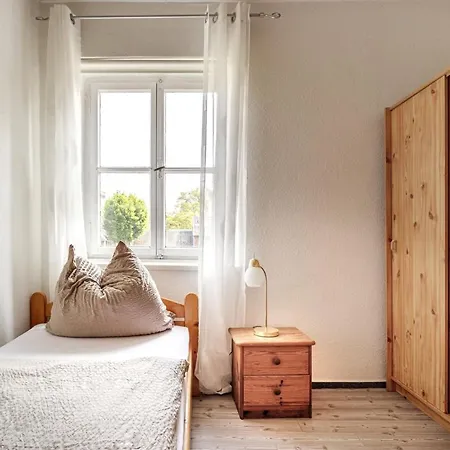 מלון Schloss Destille 3*