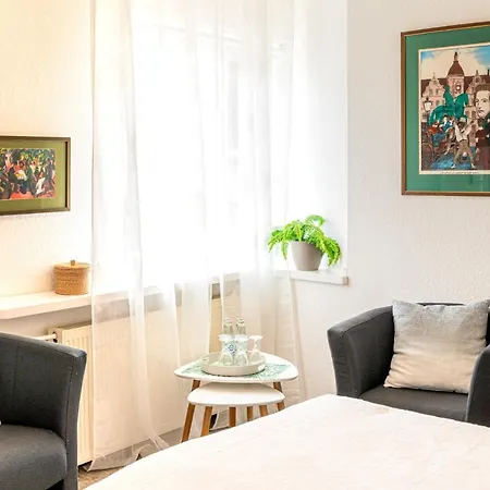 מלון Schloss Destille 3*