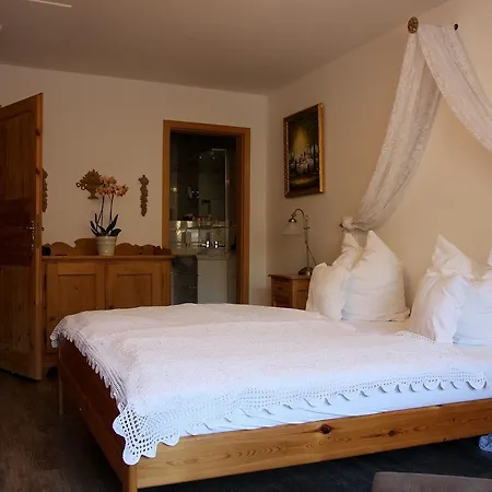 Schloss Destille מלון 3*